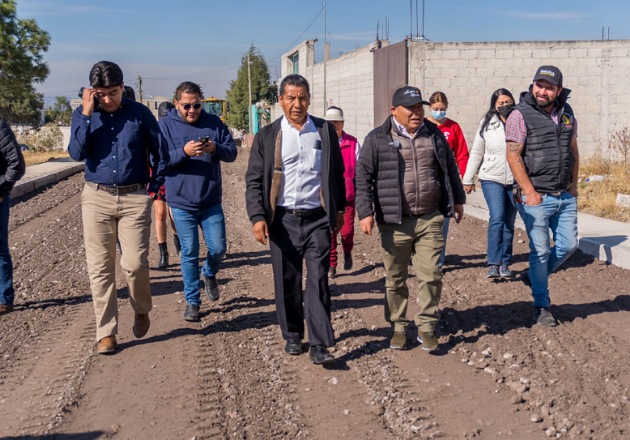 Supervisa Javier Rivera obra en Santa Anita Huiloac y amplía alcances para mayor beneficio social