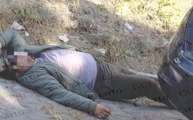 Hallan a Juez Municipal de Totolac 'borracho' y tirado en la calle en pleno horario laboral