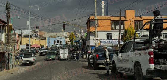 Doble ejecución en centro de Calpulalpan desata caos; familiares confrontan a la policía
