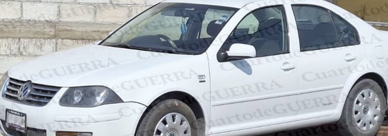 ¡Se les descompone el botín! Abandonan Jetta robado con pantallas y mercancía tras atraco en Huactzinco