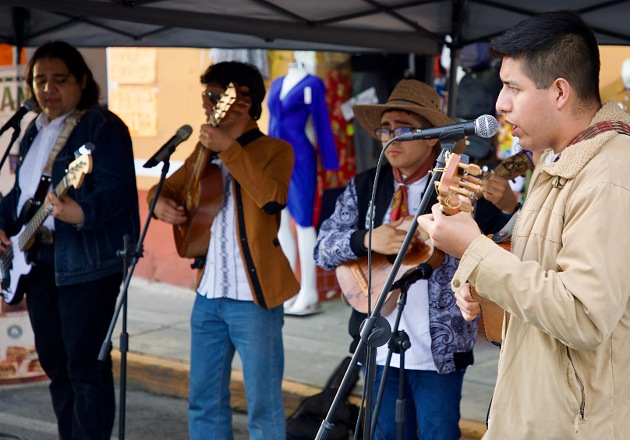 Huamantla vive con gran éxito el 'Viernes de Muéganos' en el Templo de San Miguel