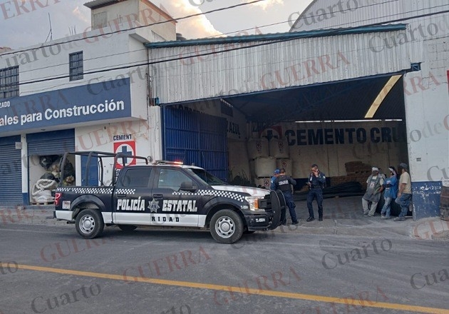 Comando armado asalta negocio de materiales y se lleva fuerte botín en Xiloxoxtla