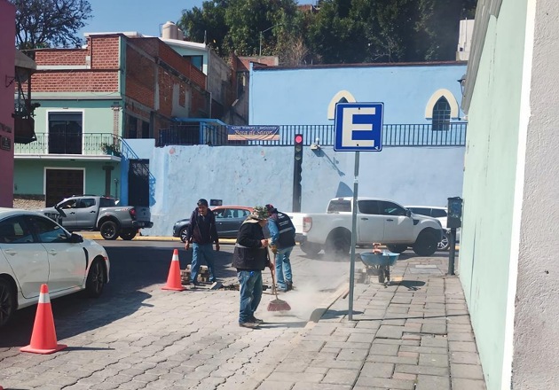 Con brigadas de 'Más territorio y menos escritorio' Alfonso Sánchez da respuesta a la ciudadanía