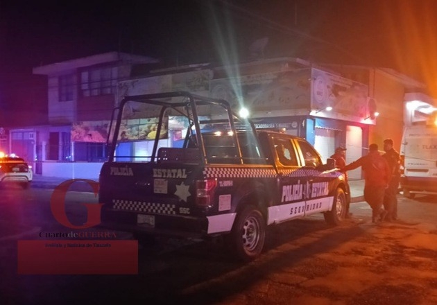 Ejecutan y abandonan a hombre maniatado y despojado de su ropa en plena vía pública de Apizaco