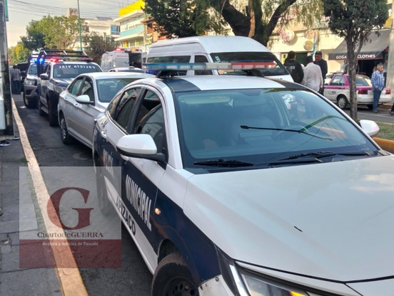 Sujetos en moto roban 150 mil pesos a adulta mayor, en Apizaco