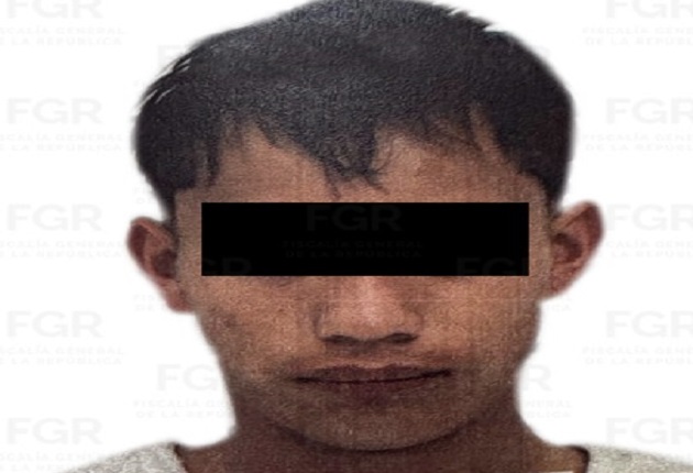 Persona detenida con arma y vehículo con reporte de robo es llevado a prisión por la FGR en Tlaxcala