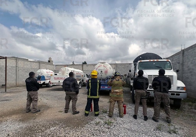 En cateo, FGR asegura cuatro pipas cargadas con 10 mil litros de gas en Apizaco