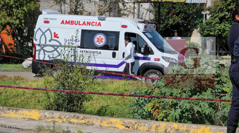 Joven motociclista pierde la vida al caer de un puente en Ixtacuixtla