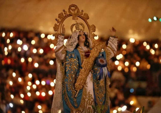 Antes de la faena, la fe toma La Taurina