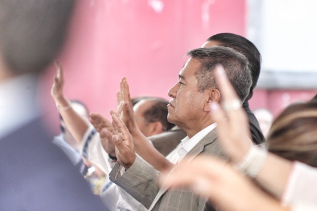 El presidente de Tlaxcala respalda la Consulta Nacional sobre Derechos Indígenas y asiste a asamblea en la capital