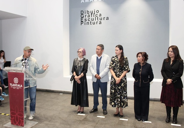 Carlos López Suárez asiste a inauguración de exposición de Amador Montes